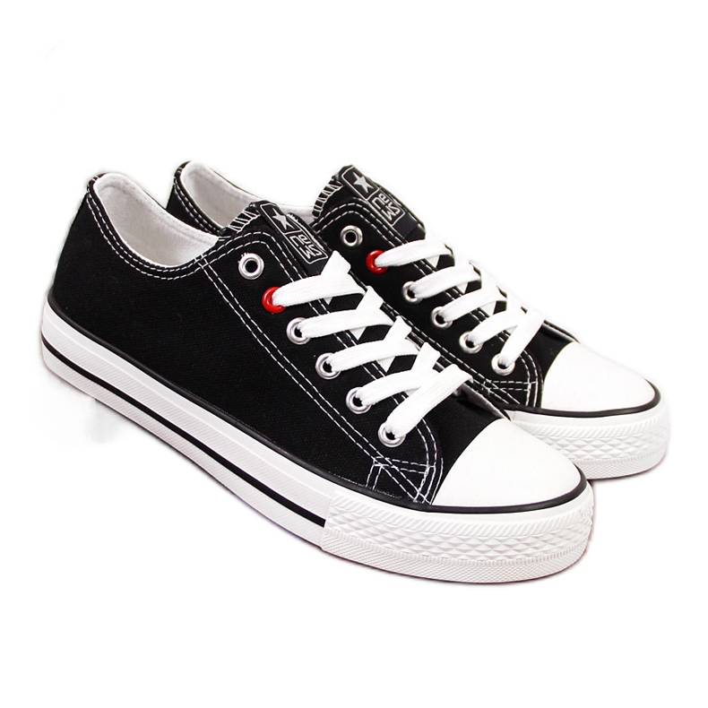 Tênis cano baixo em tecido preto NEWS