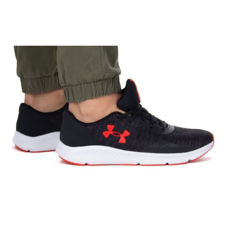 Sapatos Under Armour Charged Pursiut 3 Twist 3025945-002 preto