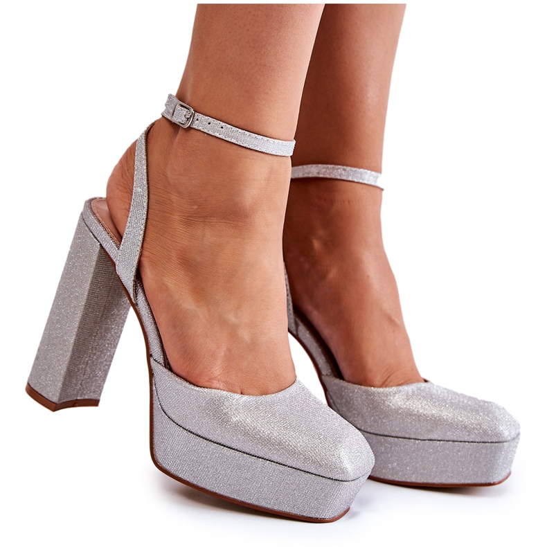 Sandálias de glitter feminino no poste de prata