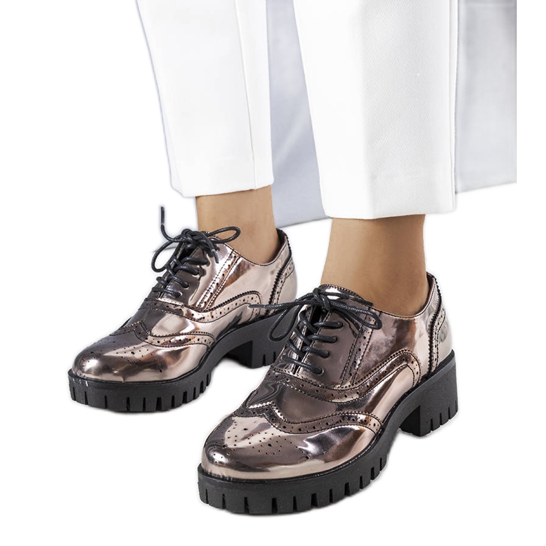 Sapato preto metalizado Myra