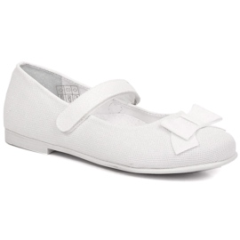 Bailarinas de comunhão para meninas branco brilhante com velcro Kornecki 6802