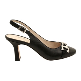 Sandálias de couro feminino com decoração Caprice 9-29626-20 022 NAPPA BLACK preto