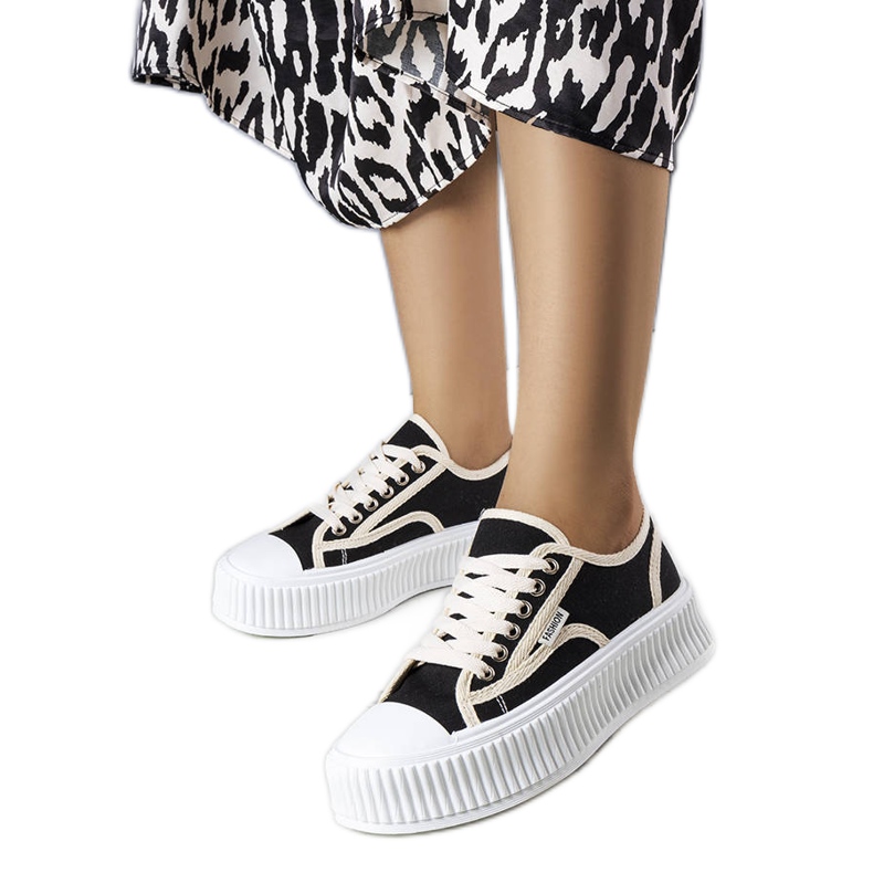 PA1 Tênis plataforma preto Connie.