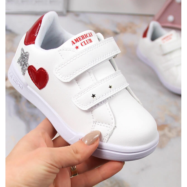 Tênis esportivo feminino branco American Club 125/23 com velcro