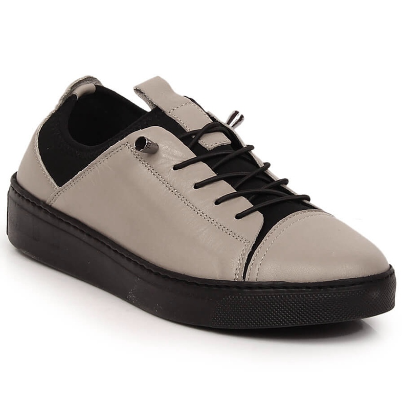 Sapatos slip-on de mulher em pele clara bege T.Sokolski W22-351