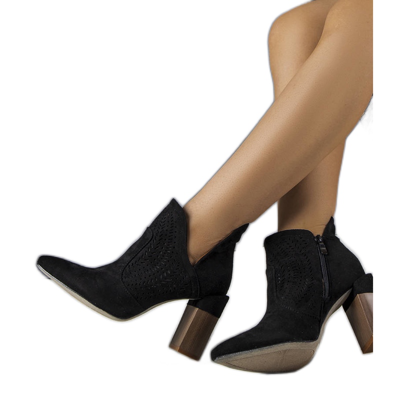 PA1 Botas pretas vazadas, Hachée preto