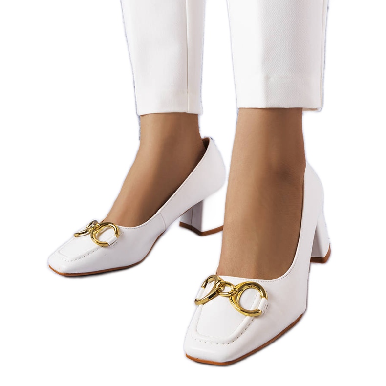 Sapatilha branca com bico quadrado da Neufville branco