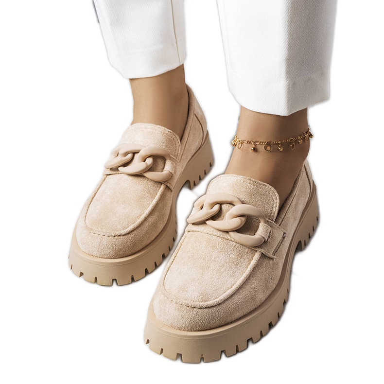 PA1 Lordes bege decorados com uma corrente Arpin