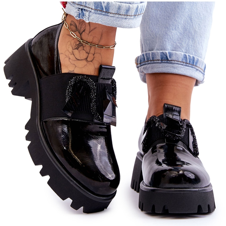 S.Barski Brogues laqueados com ornamentos preto Keily