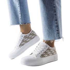 Tênis branco com estampa bege Marquis