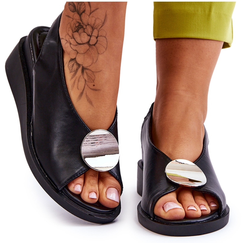 Vinceza Sandália feminina de couro com cunha preta Justice preto