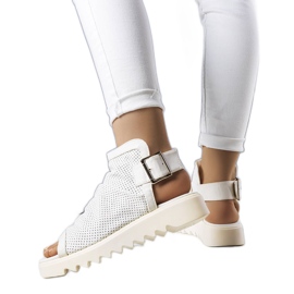 PA1 Sandália branca vazada Beulah branco