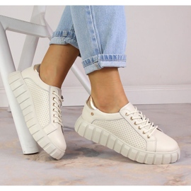 Sapatos desportivos de mulher em pele bege Filippo DP4535