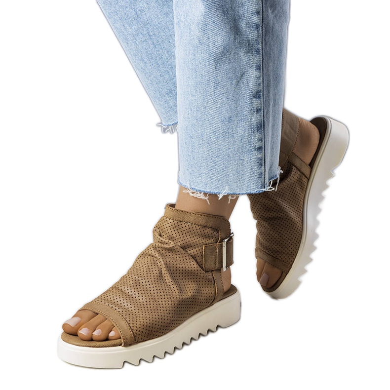 PA1 Sandália marrom vazada, Beulah bege