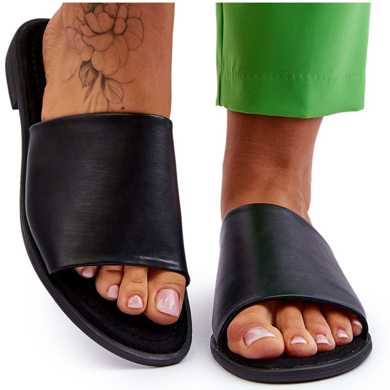 Chinelos femininos de couro liso preto cerise