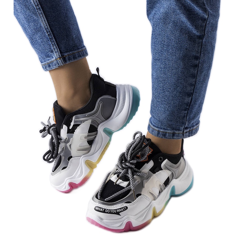 Tênis preto em materiais mistos da Grondin