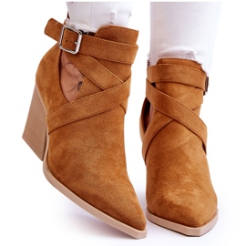 Botas femininas de camurça Camel Dennise Cowboy marrom