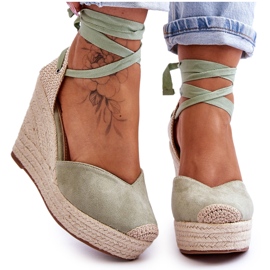 Sandália feminina com cadarço e cunha verde Bethany Sandália feminina com cadarço e cunha verde Bethany