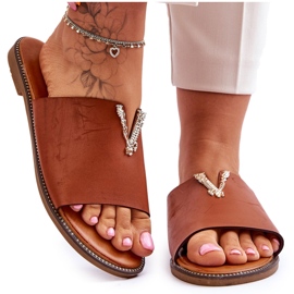 FJ1 Chinelos femininos clássicos Camel Bertha enfeitados marrom