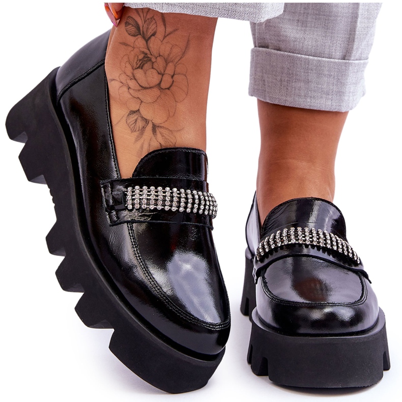 Mocassins da moda na plataforma com decoração Laura Messi 2600 preto
