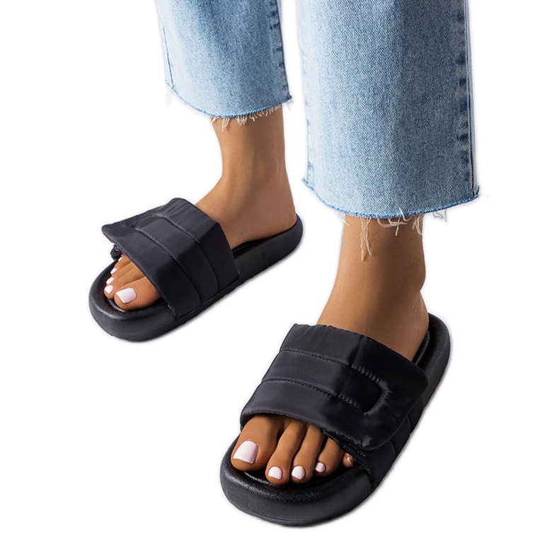 BM Chinelos pretos com velcro Aleron BM Chinelos pretos com velcro Aleron