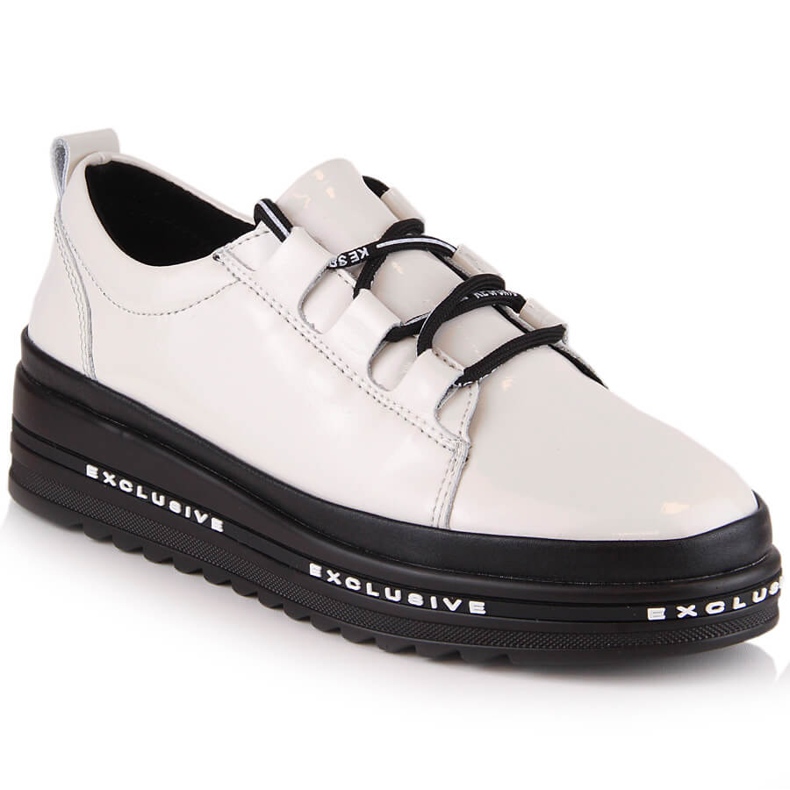 Sapatos confortáveis ​​em pele lacada na plataforma bege S.Barski LR29592