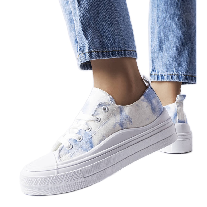 Tênis branco e azul Rocheleau Tênis branco e azul Rocheleau