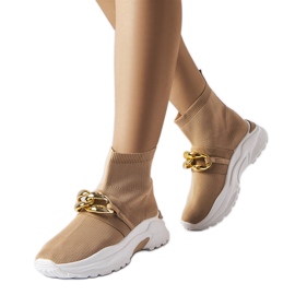 Tênis marrom Baptiste com corrente