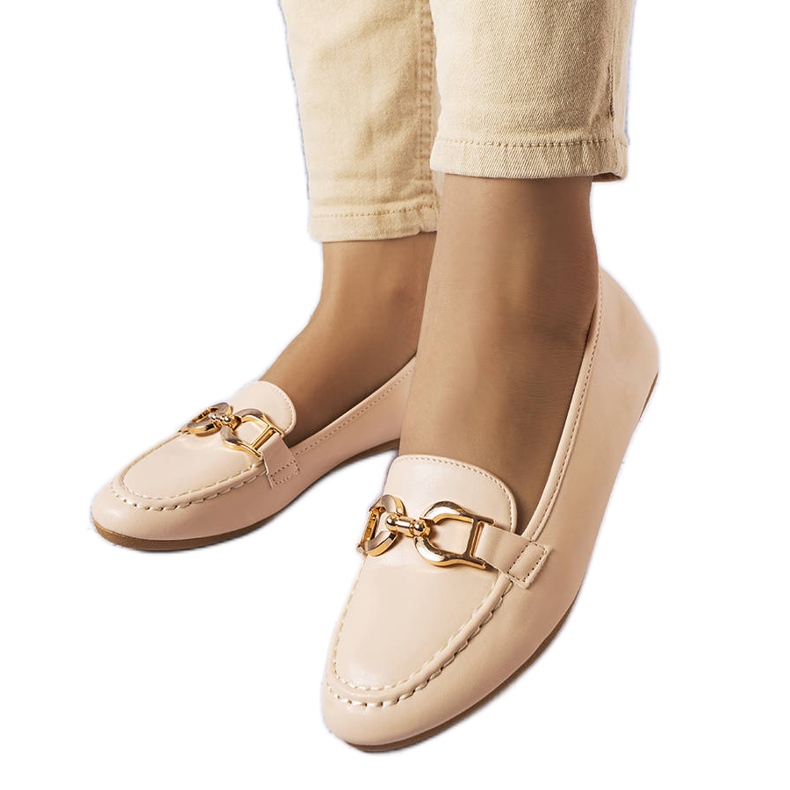 Mocassim bege com fivela, Sauvé