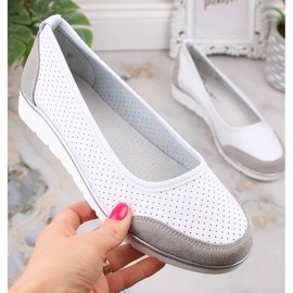 Sabrinas de mulher em pele branca vazadas Filippo DP4524 branco