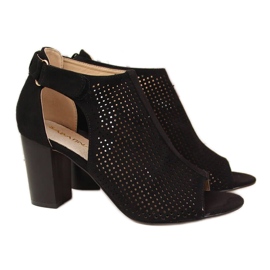 Sandálias de mulher com velcro preto Sabatina 7802