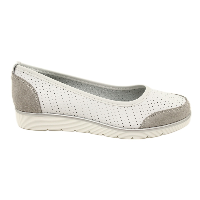 Sapatilhas femininas de couro perfurado Filippo Dp4524/23 branco