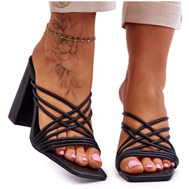 Sandália Salto Alto Com Tiras Preto Beckie