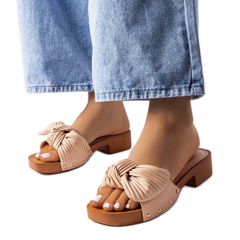 Sandália salto baixo bege Rochefort