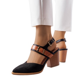 Sapatos de salto agulha pretos Hardouin Sapatos de salto agulha pretos Hardouin