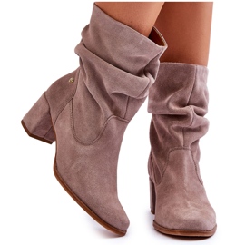Botas de camurça Maciejka sem cadarço 06005-10 bege escuro