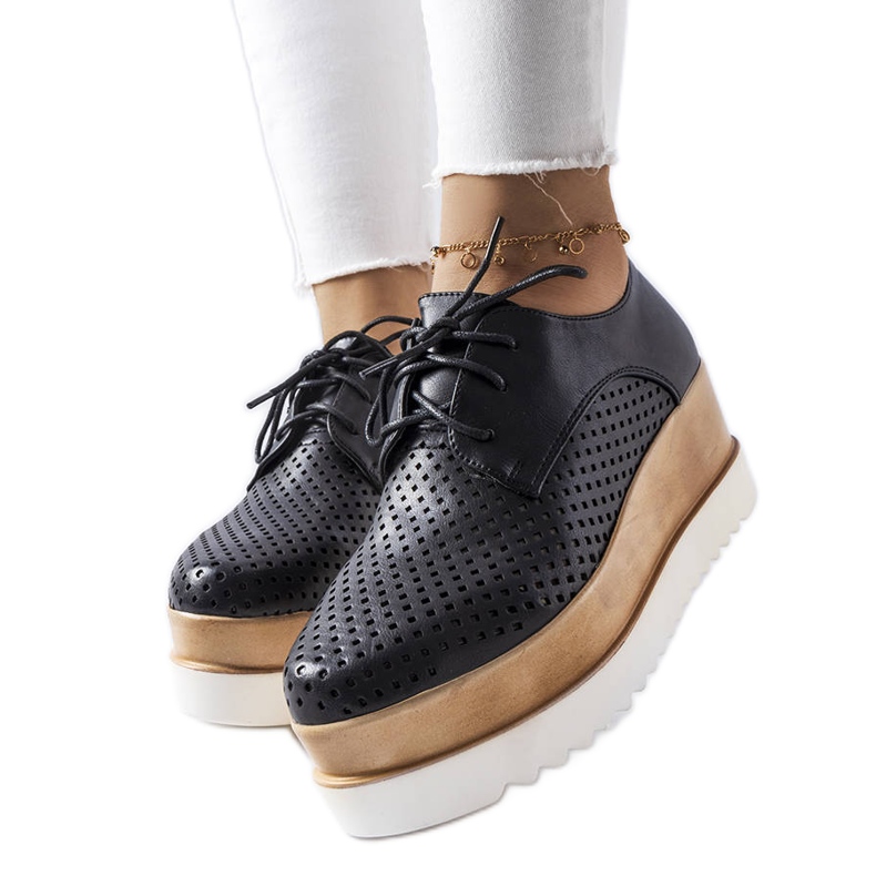 Sapato salto plataforma preto Laurent.