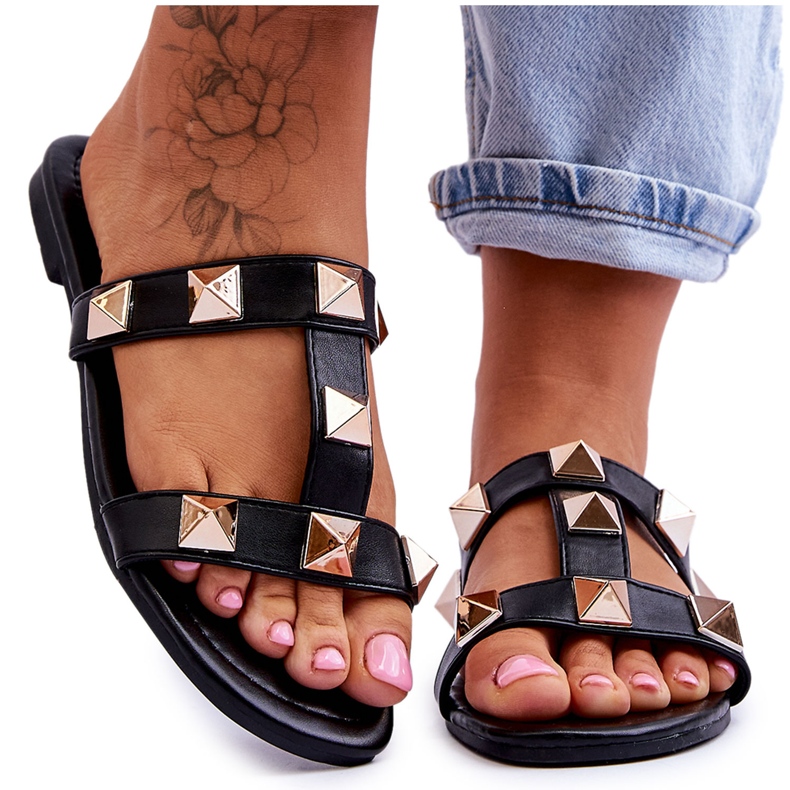 Chinelos femininos com tachas grandes preto Mercure