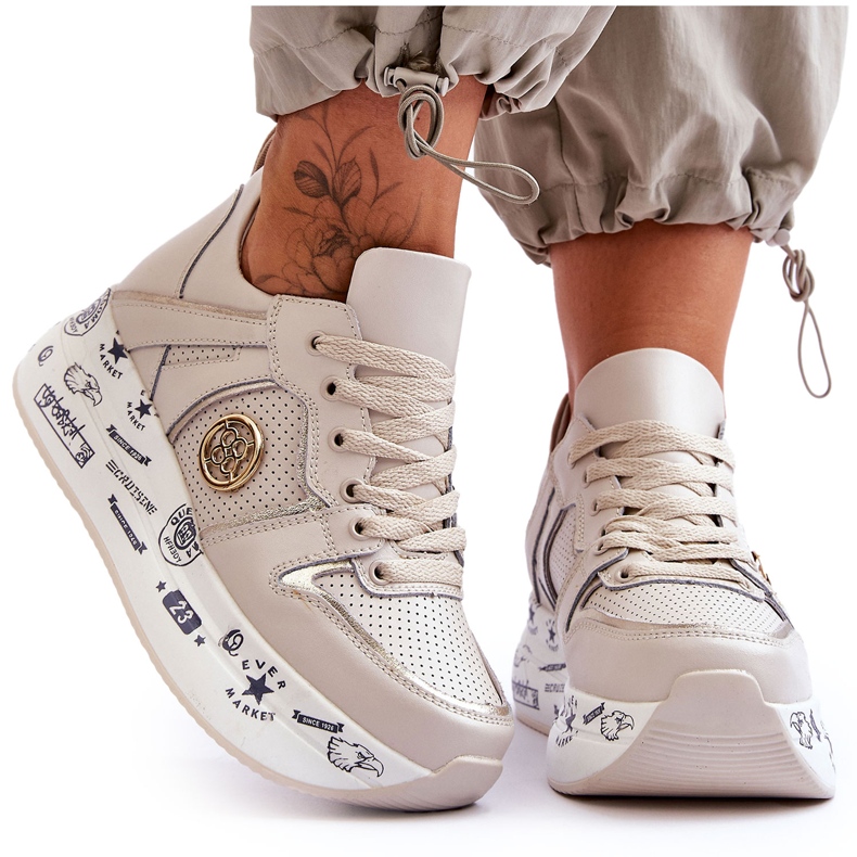 PE1 Tênis de couro feminino On A Chunky Platform Beige Astúrias bege