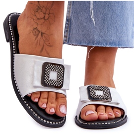 Chinelos femininos de couro com strass S.Barski KV-2775-33 prata Chinelos femininos de couro com strass S.Barski KV-2775-33 prata