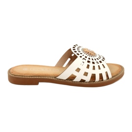 Chinelos femininos elegantes com aberturas e zircões Filippo DK4621/23 WH branco Chinelos femininos elegantes com aberturas e zircões Filippo DK4621/23 WH branco