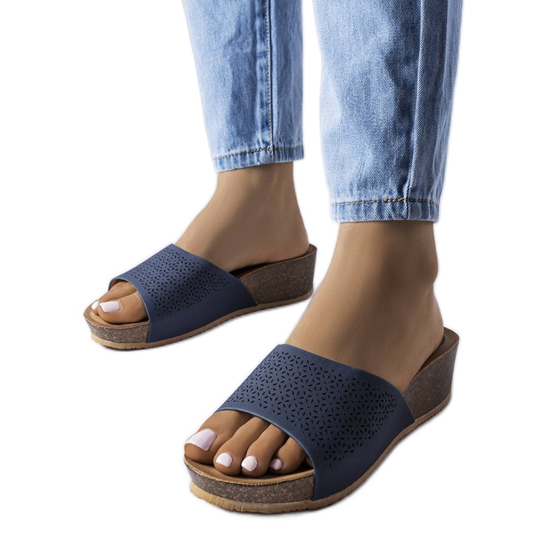 Sliders de cunha vazados azul marinho de Bourque