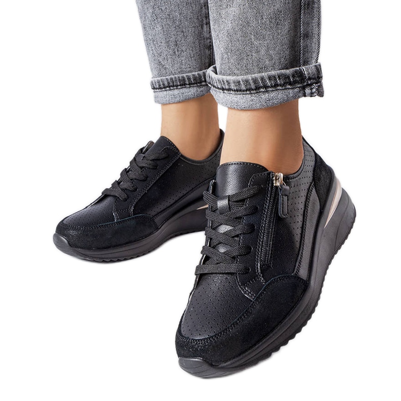 Sapato de couro preto vazado, Fleur