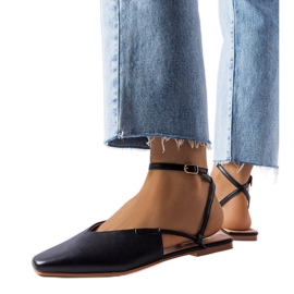 Sandálias pretas fechadas preto Sandálias pretas fechadas preto