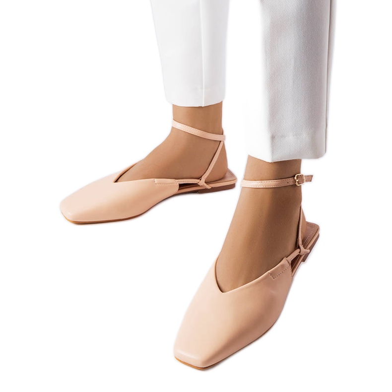 Sandálias fechadas rosa