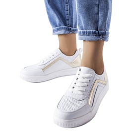 Sapatos de couro branco com perfurações Gilles