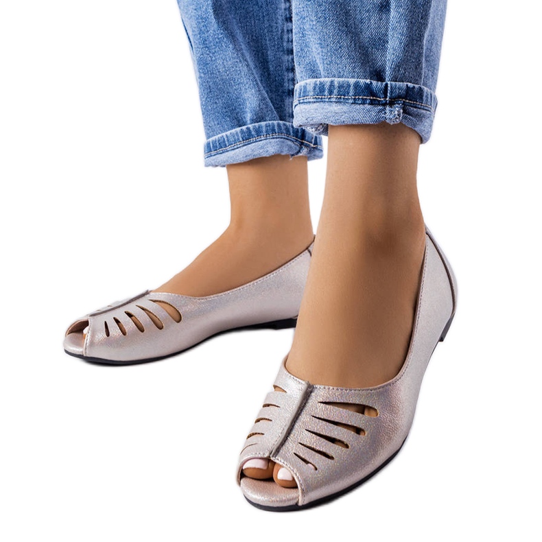 Sabrinas com recorte prata metalizado, Fongemie