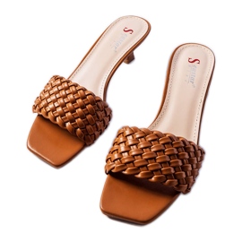 Sandália salto baixo marrom Burbank