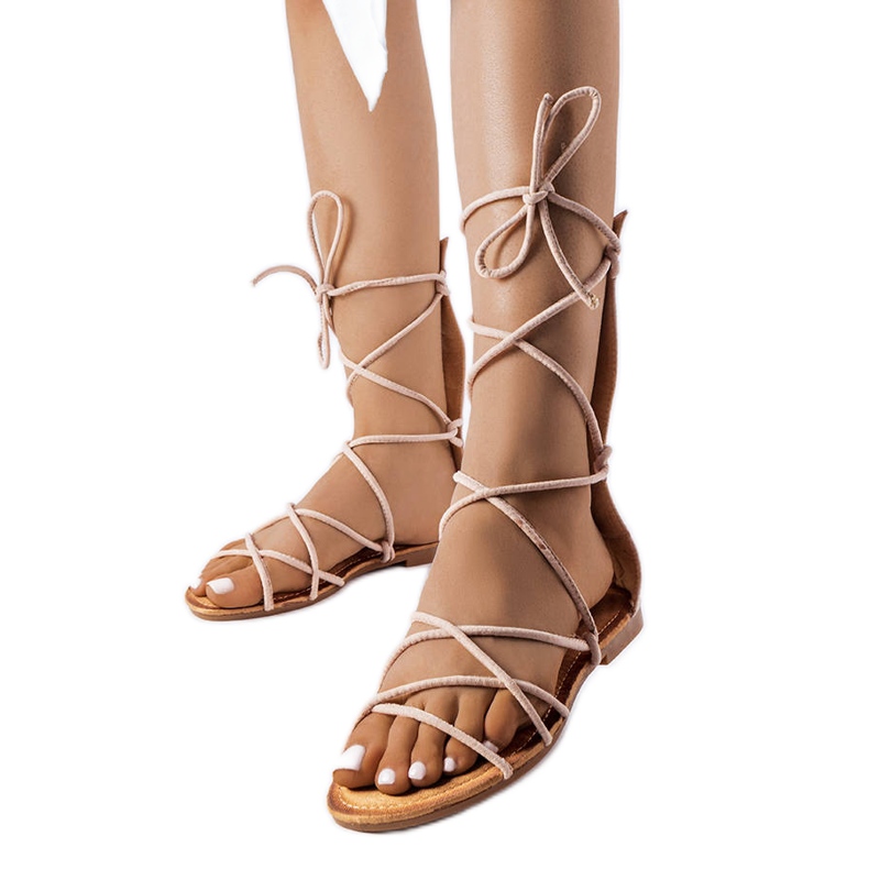 Sandália de salto alto bege Heliport