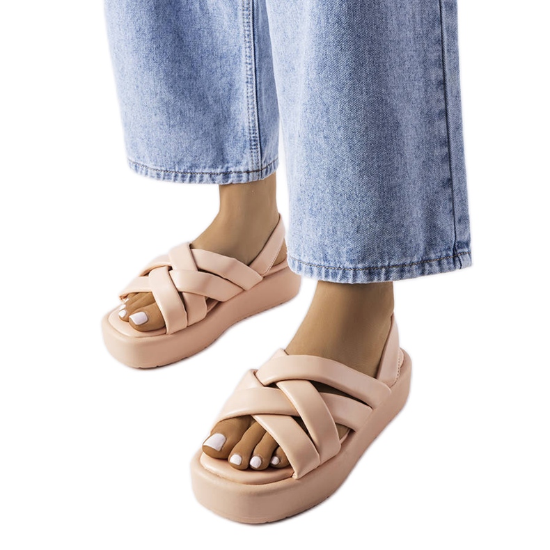 Sandália plataforma ferradura rosa